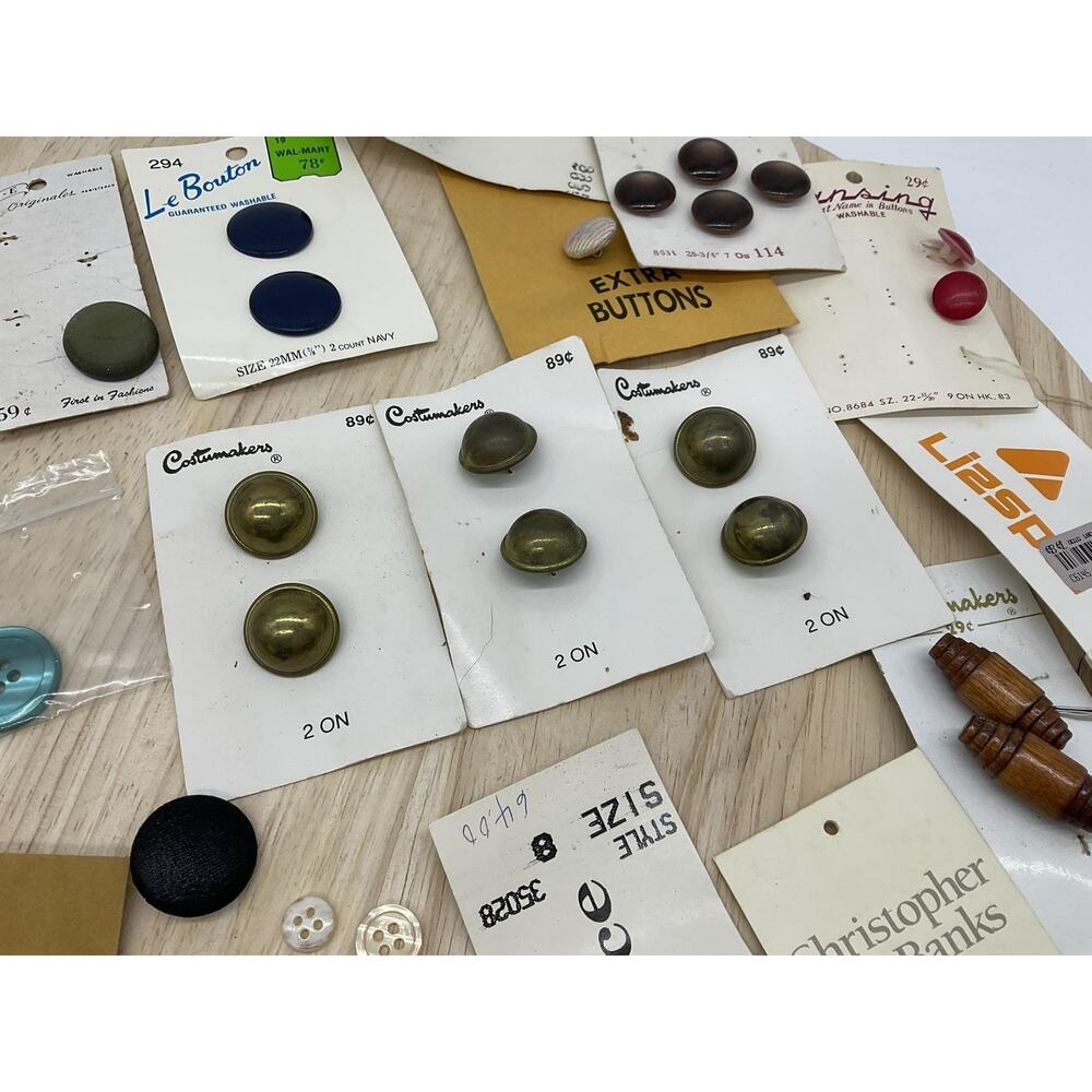 Vintage Sewing Buttons Lot On Cards Lansing Costumakers Multi-Color Plastic - Picture 4 of 7
